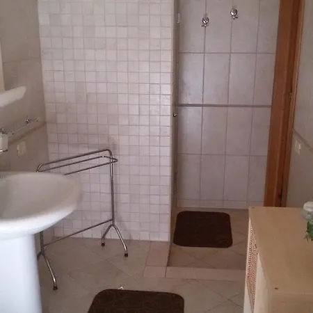 Malvasia Casa Vacanze Apartment *